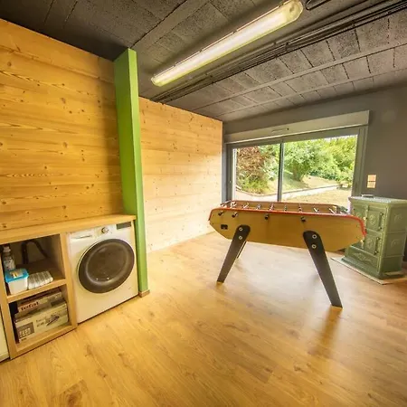 F'amis Lodge, 10p Avec Baby-foot בקתה