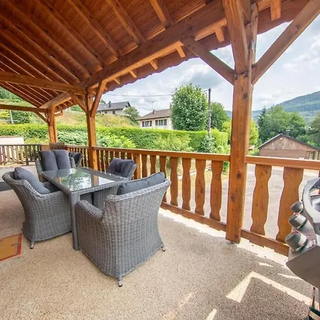 F'amis Lodge, 10p Avec Baby-foot בקתה *